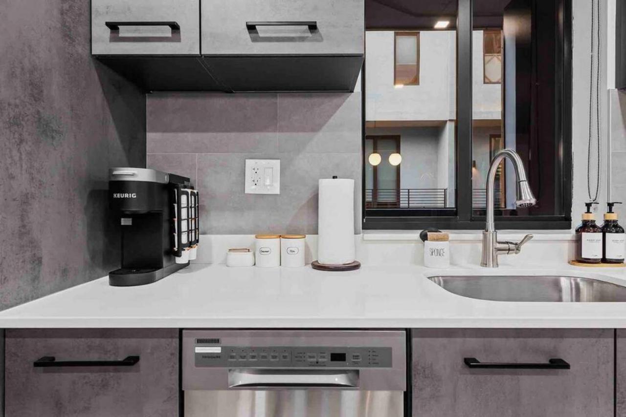 Pretty Rola 204 Upscale Spacious 1B1B Apt W King Bed At Downtown Ft Lauderdale Форт-Лодердейл Екстер'єр фото