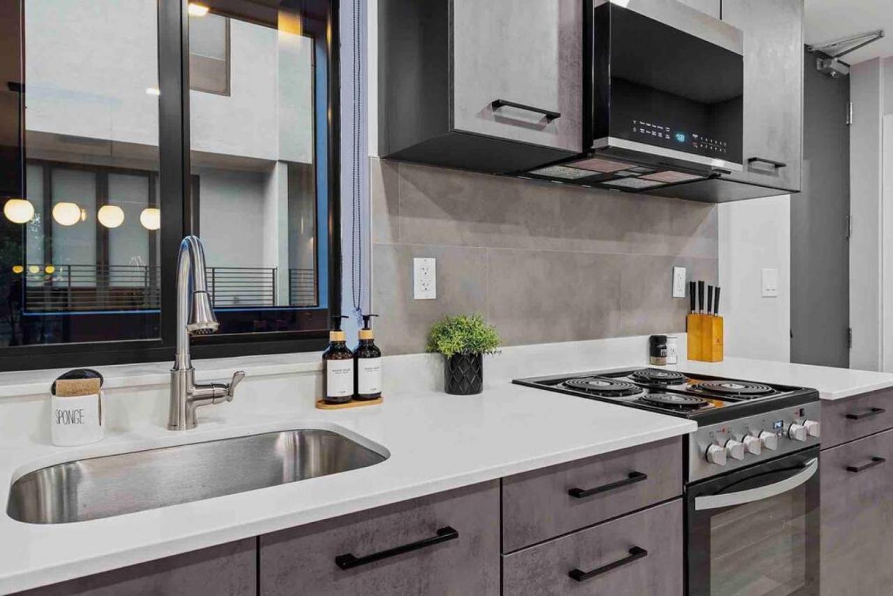 Pretty Rola 204 Upscale Spacious 1B1B Apt W King Bed At Downtown Ft Lauderdale Форт-Лодердейл Екстер'єр фото